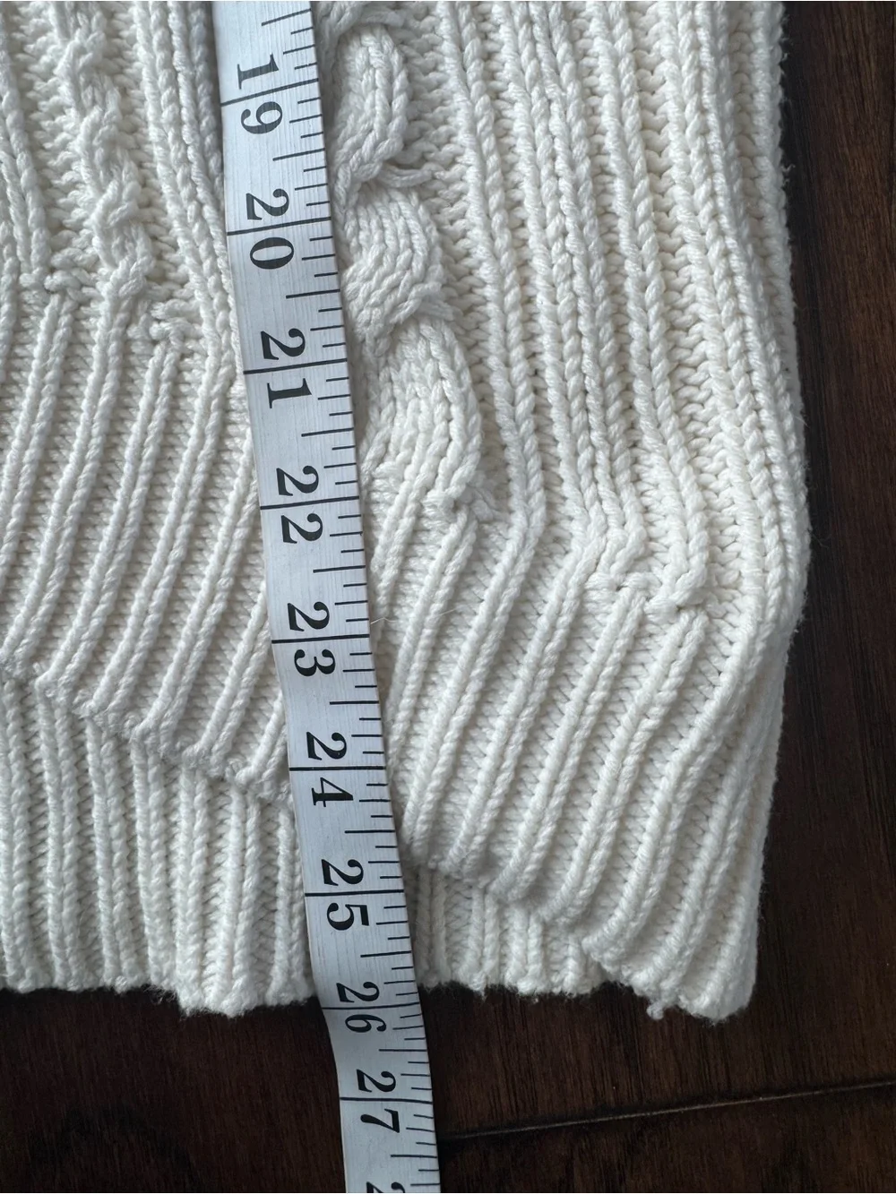 Aeropostale Women's Cream Cable Knit V-Neck Sweater Size L